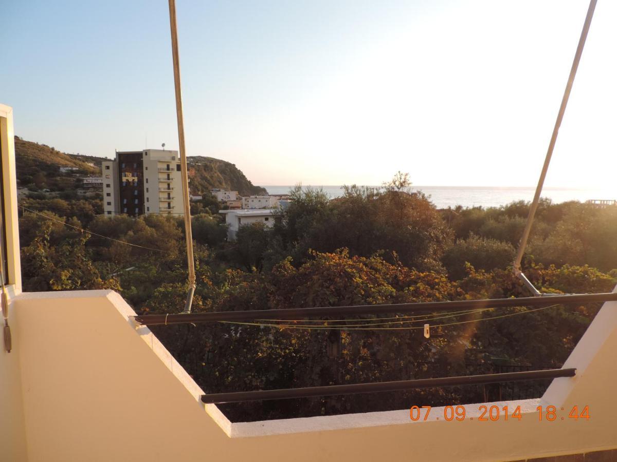 Velco Bb Himara Bed and Breakfast Buitenkant foto