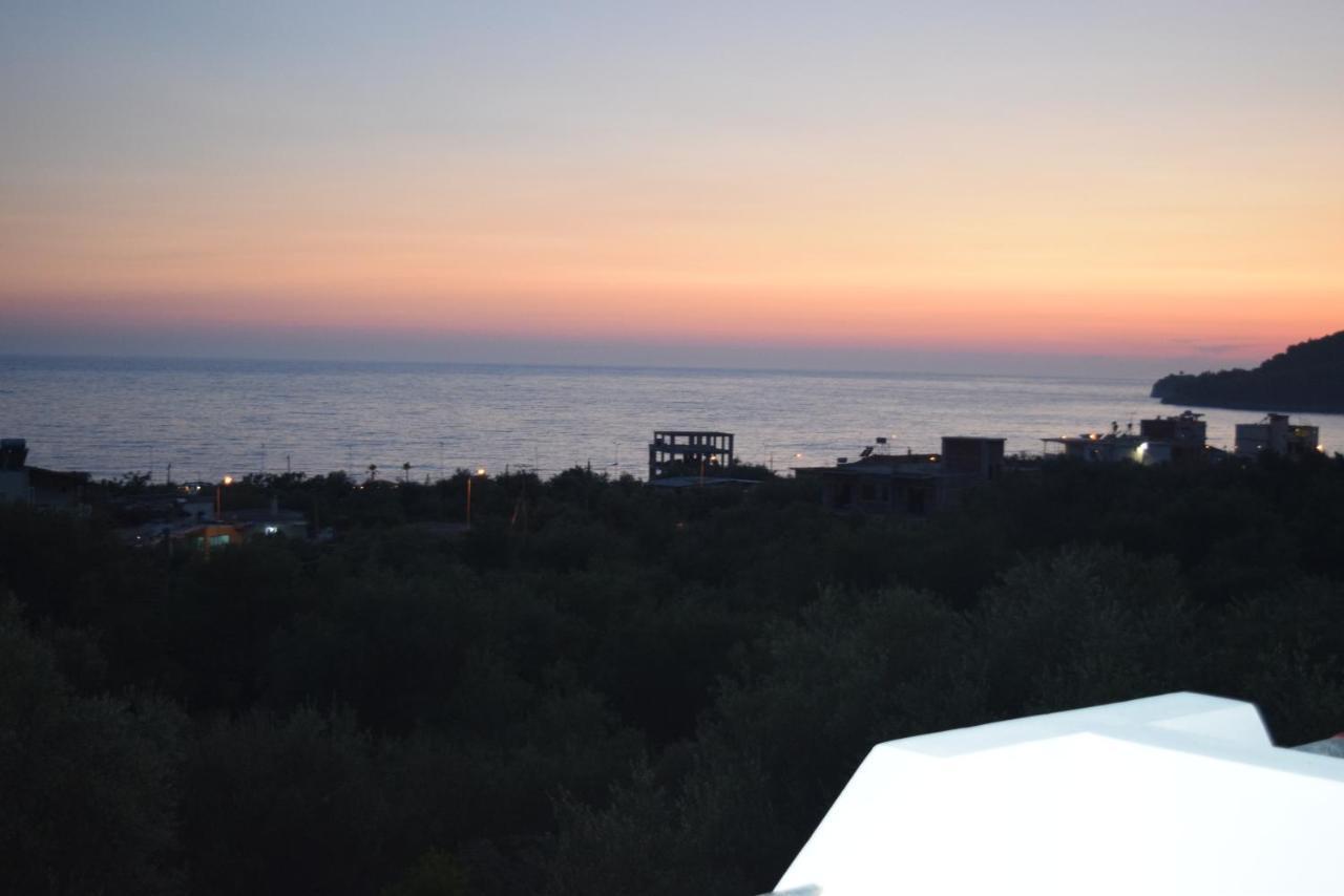 Velco Bb Himara Bed and Breakfast Buitenkant foto