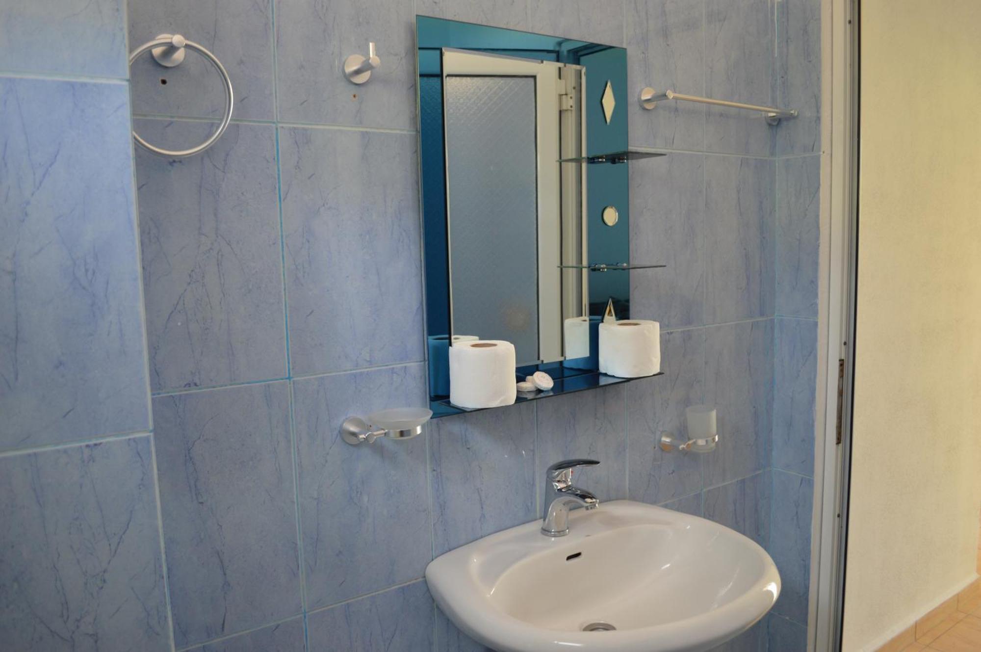 Velco Bb Himara Bed and Breakfast Buitenkant foto