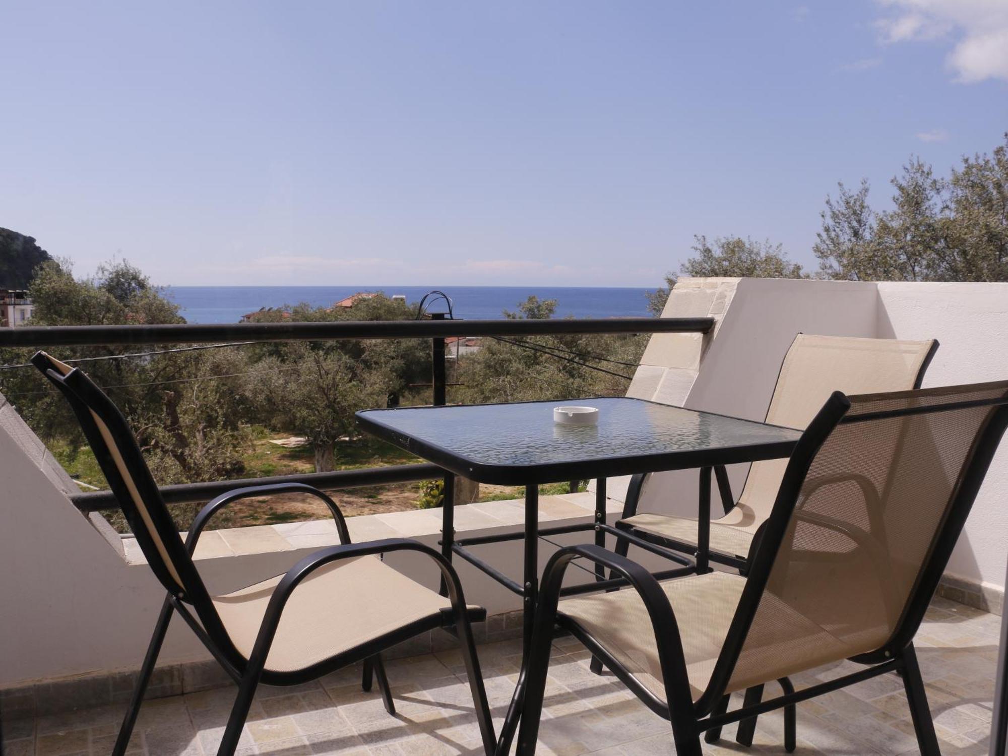 Velco Bb Himara Bed and Breakfast Buitenkant foto